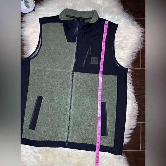 Under Armour Mission Boucle Vest olive green/black sz XL - Picture 9 of 9